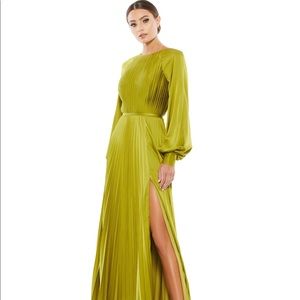 Brand New Mac Duggal Dress